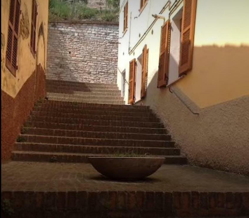 Casa Leo Apartman Fossombrone Kültér fotó